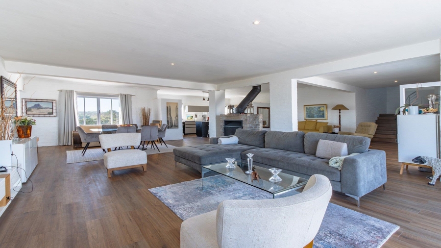 5 Bedroom Property for Sale in Grotto Bay Western Cape